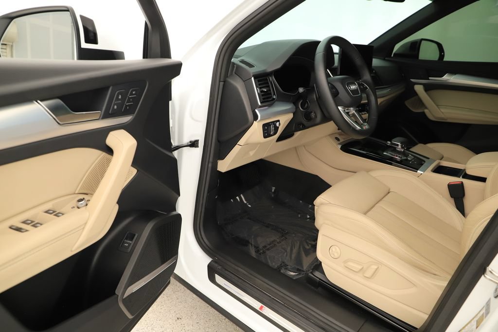 Certified 2024 Audi Q5 2.0T Prestige AWD/4WD image 14