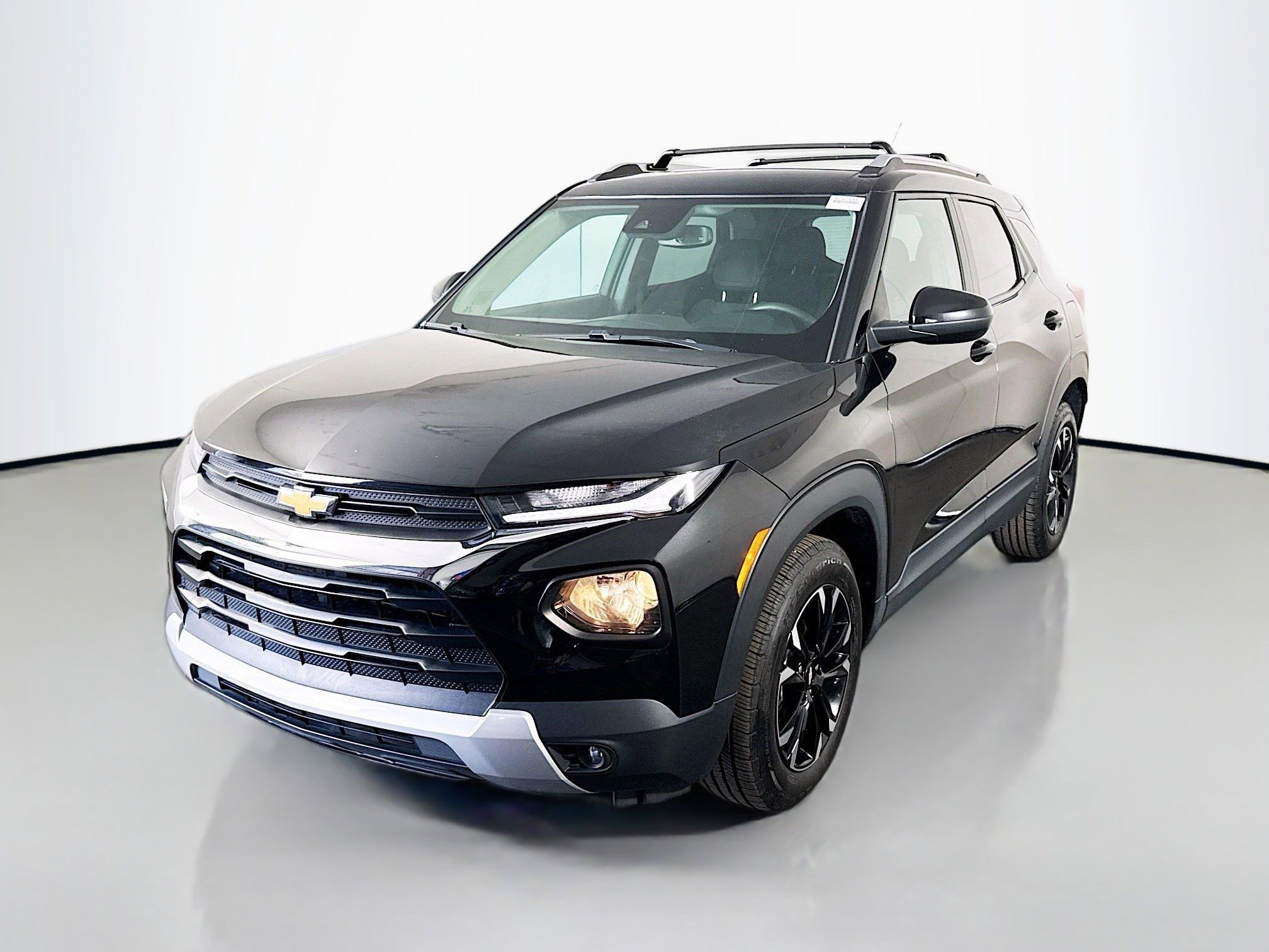 Used 2022 Chevrolet TrailBlazer LT w/ Convenience Package image 4