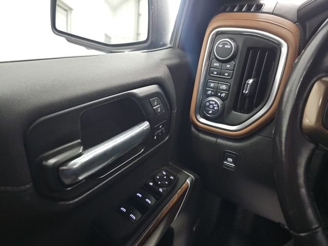 Used 2022 Chevrolet Silverado 1500 High Country w/ Technology Package image 25