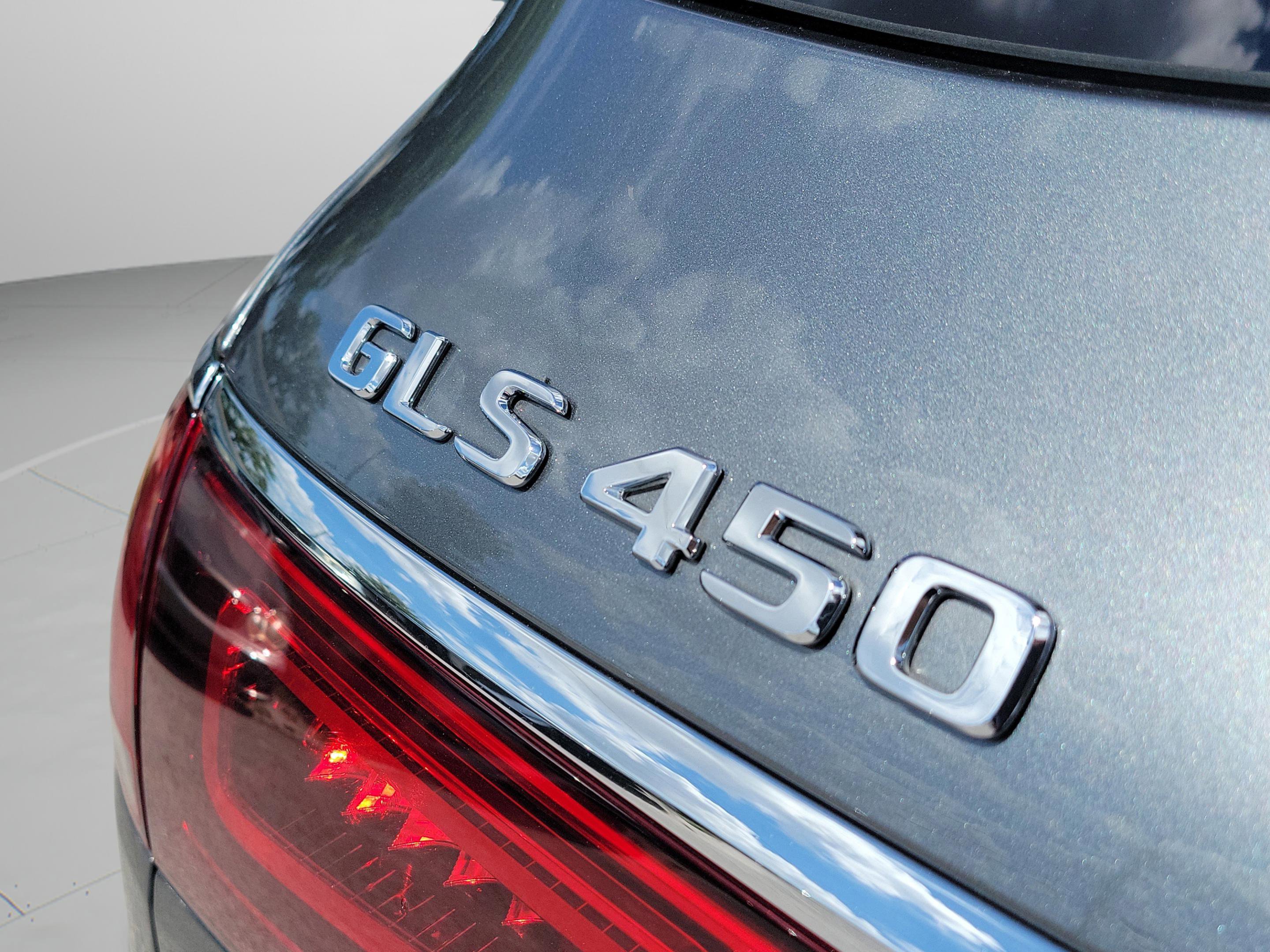 Used 2023 Mercedes-Benz GLS 450 4MATIC image 27
