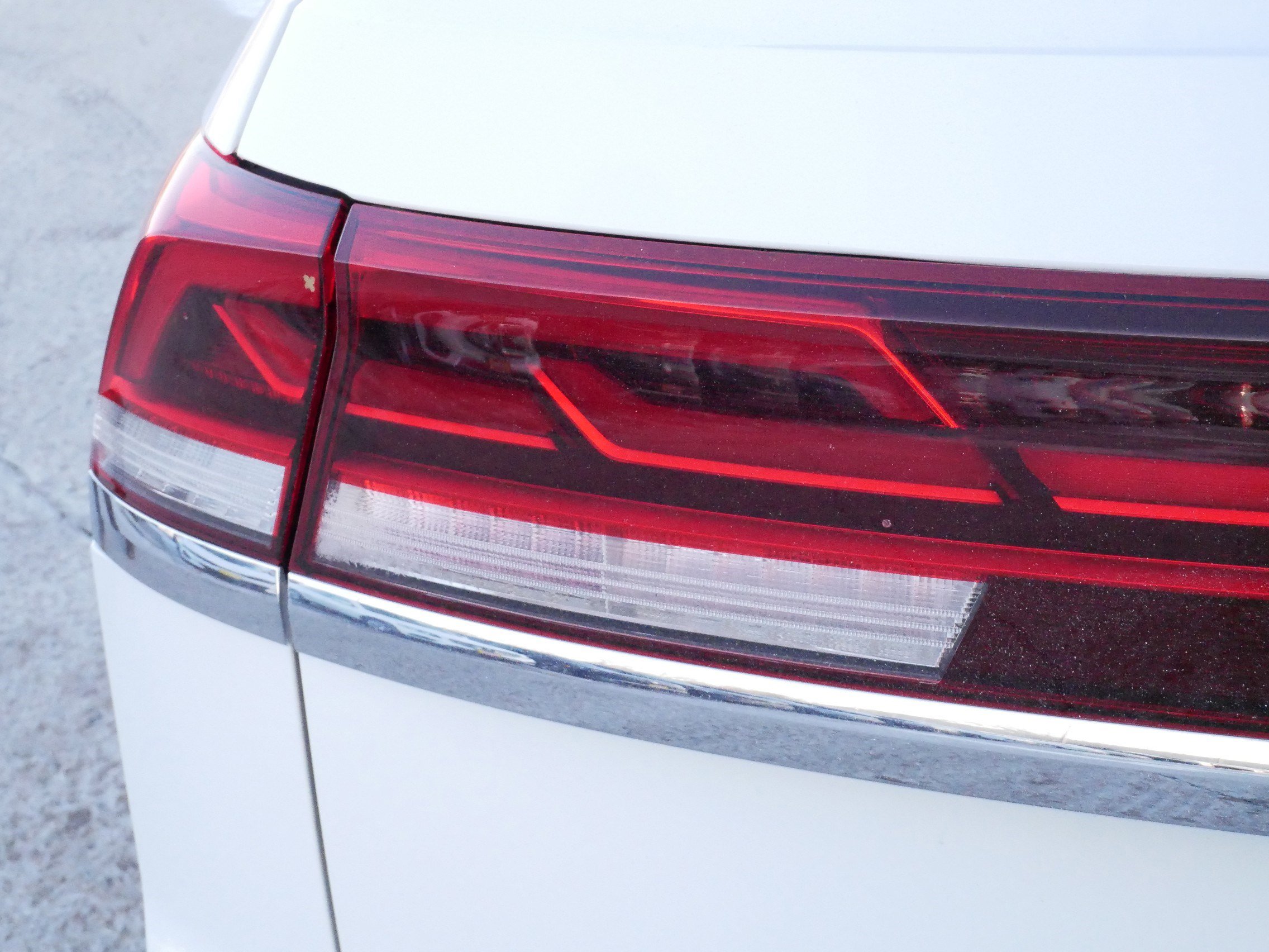 Certified 2024 Volkswagen Atlas Cross Sport SE image 17