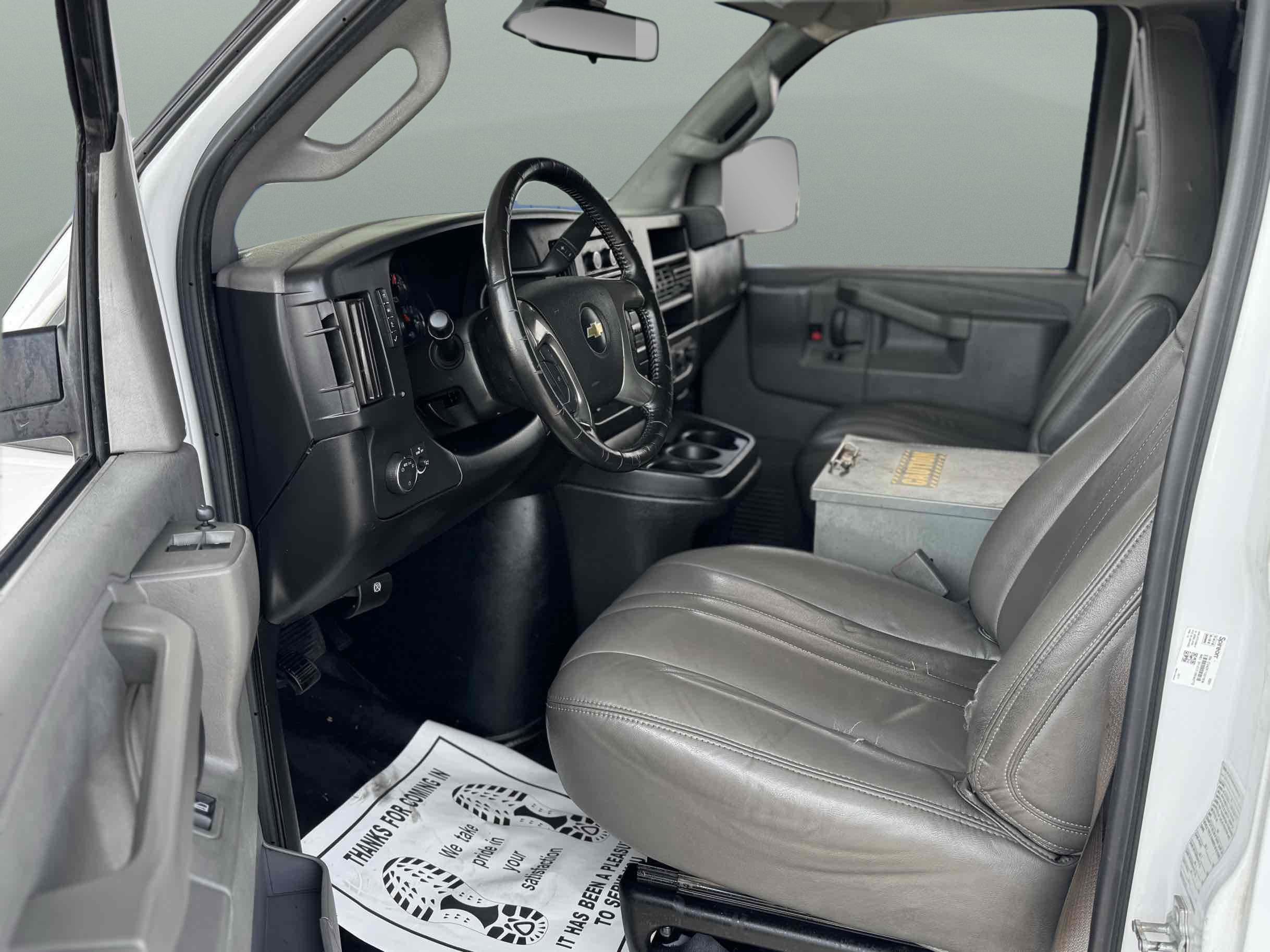 Used 2019 Chevrolet Express 3500 Extended w/ Driver Convenience Package RWD image 6