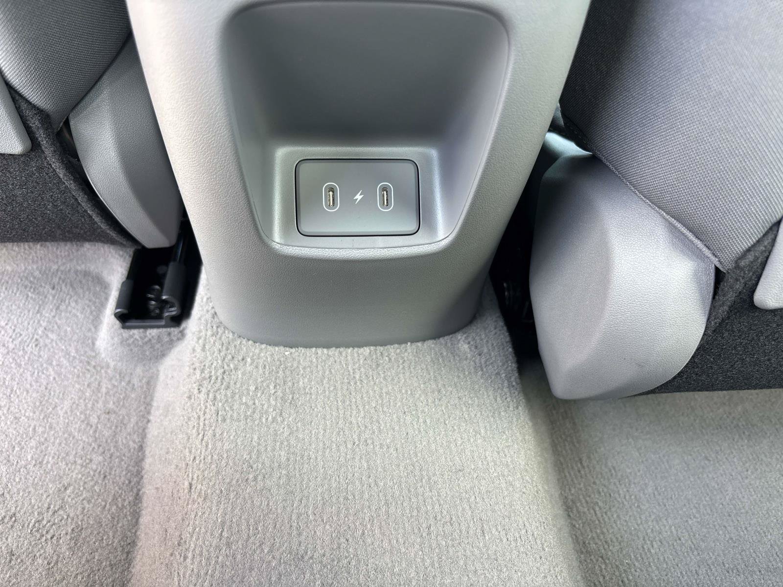 Used 2025 Hyundai Elantra Sport FWD image 8