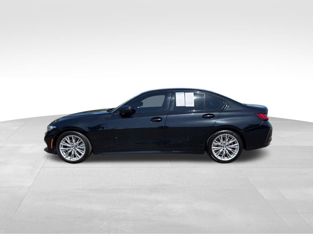 Used 2023 BMW 330i Sedan w/ Driving Assistance Package RWD image 4