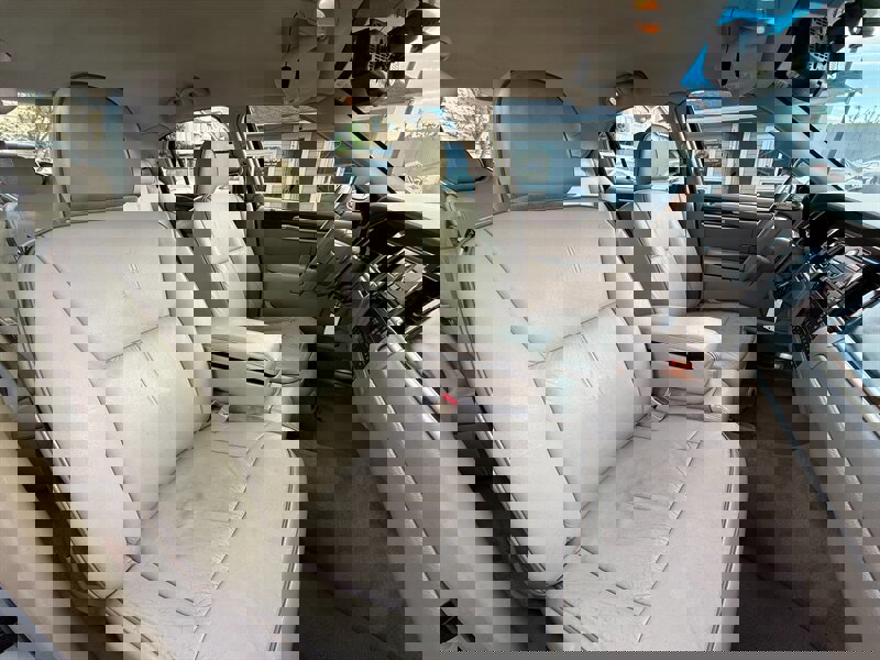 Used 2007 Lincoln Town Car Designer Series image 12