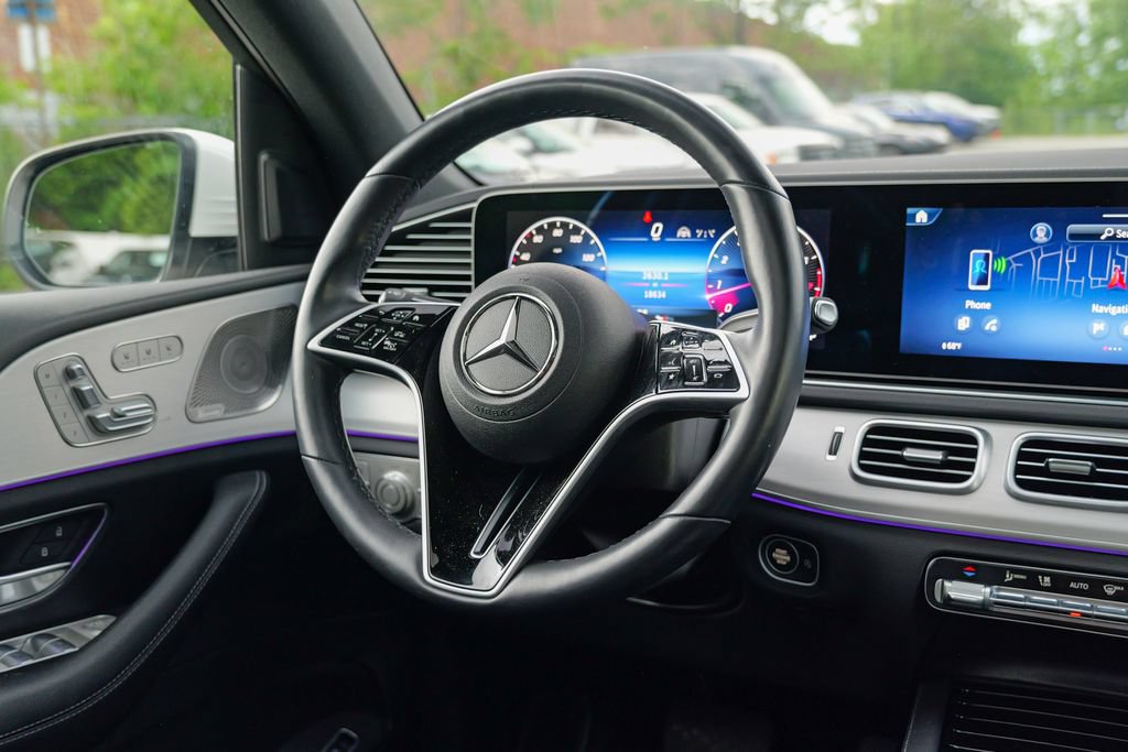 Used 2024 Mercedes-Benz GLS 450 4MATIC image 34