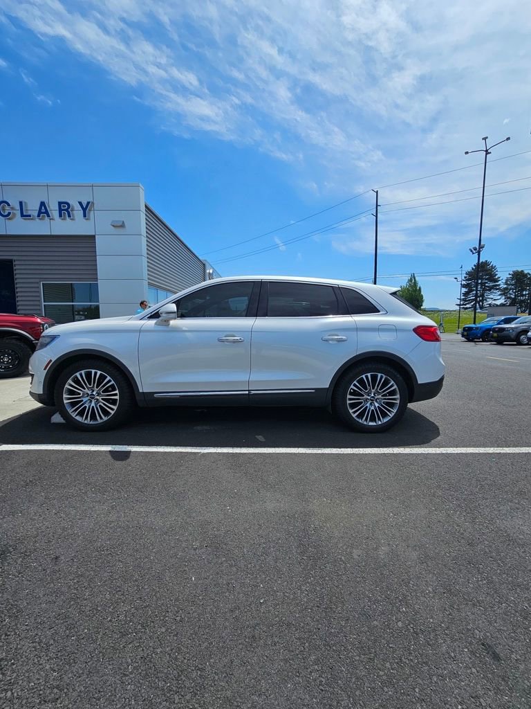 Used 2016 Lincoln MKX Reserve w/ Luxury Package AWD/4WD image 7