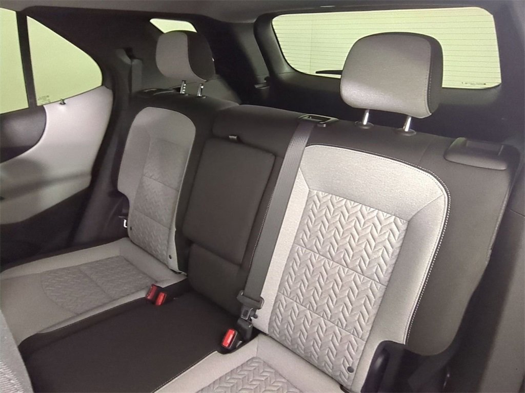 Certified 2024 Chevrolet Equinox LS w/ Driver Confidence II Package image 23
