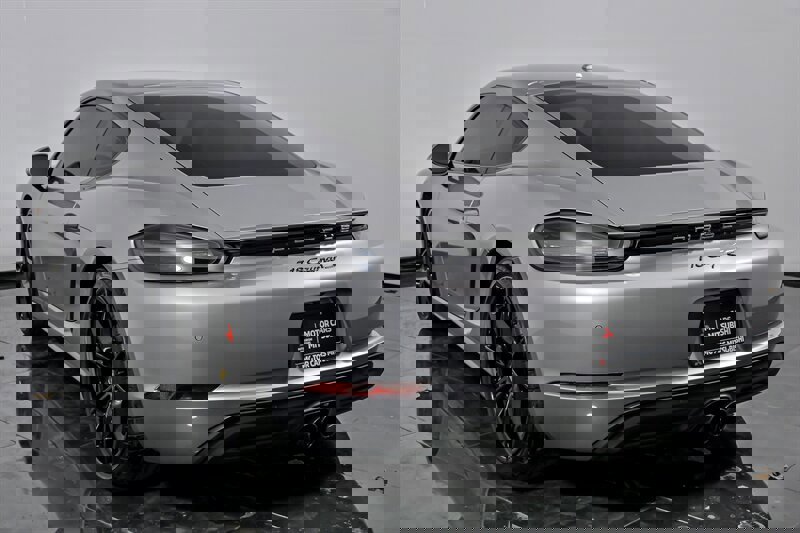 Used 2018 Porsche 718 Cayman S image 8