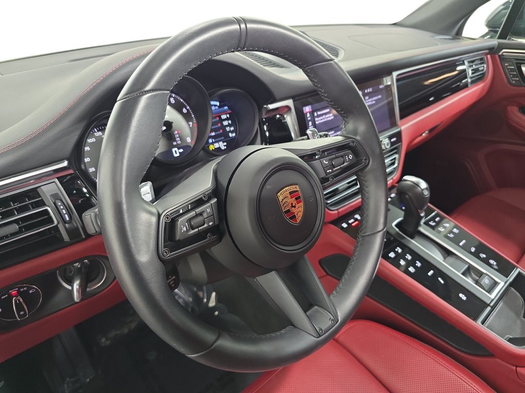 Certified 2026 Porsche Macan S AWD/4WD image 4