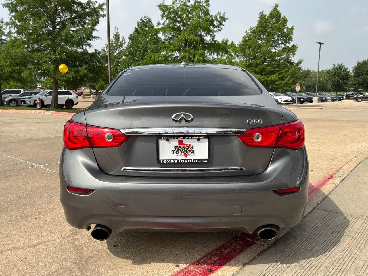 Used 2016 INFINITI Q50 3.0t Premium w/ 3.0T Premium Plus Package RWD image 7