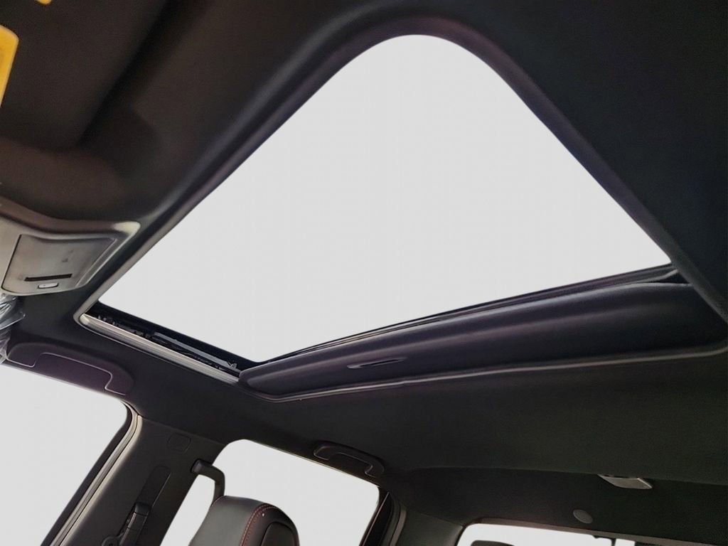 New 2025 Nissan Frontier PRO-4X w/ Pro Premium Package image 9