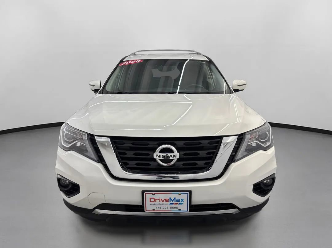 Used 2020 Nissan Pathfinder SV AWD/4WD image 2