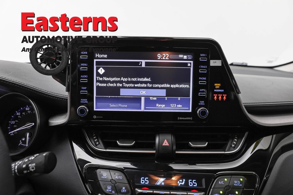 Used 2021 Toyota C-HR LE FWD image 11