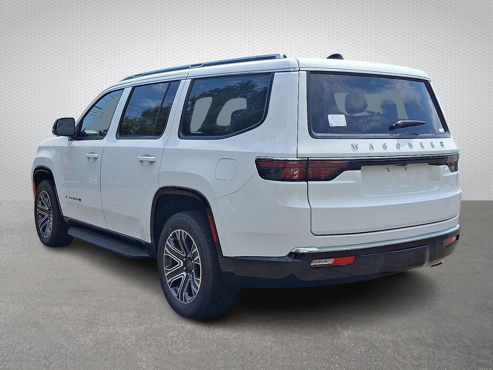 New 2025 Jeep Wagoneer 4WD w/ Convenience Group I image 4