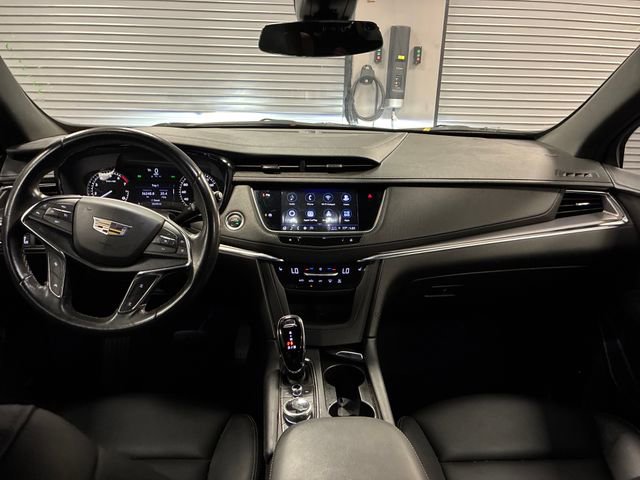 Certified 2023 Cadillac XT5 Luxury FWD image 12