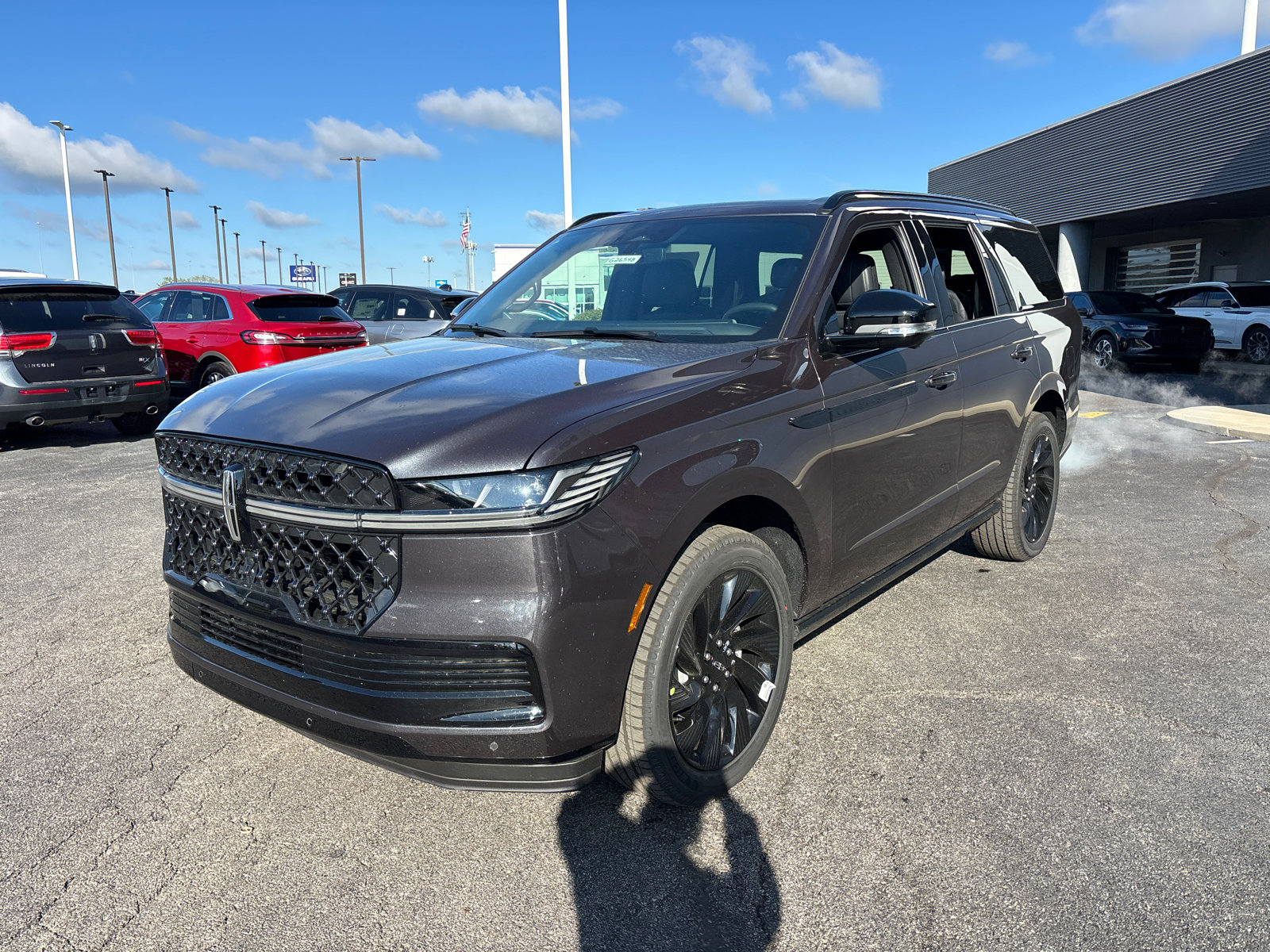 New 2026 Lincoln Navigator Reserve AWD/4WD image 3