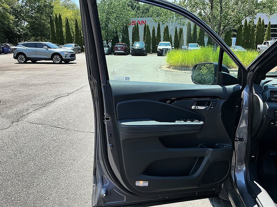 Used 2021 Honda Passport Touring image 11