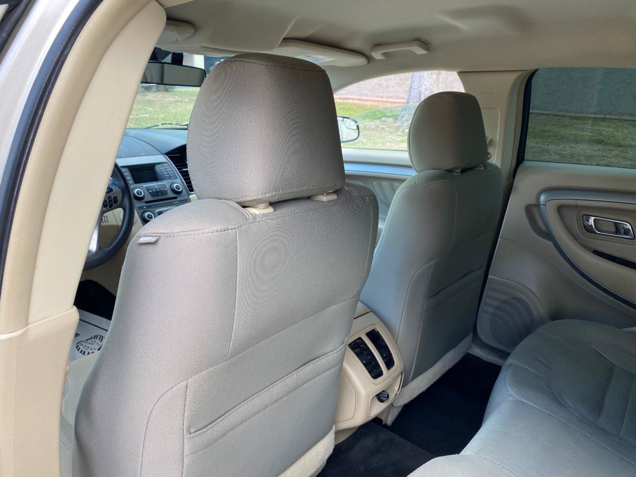 Used 2018 Ford Taurus SE FWD image 39