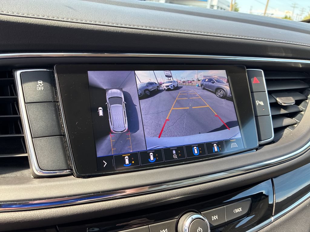 Used 2021 Buick Enclave Essence FWD image 14