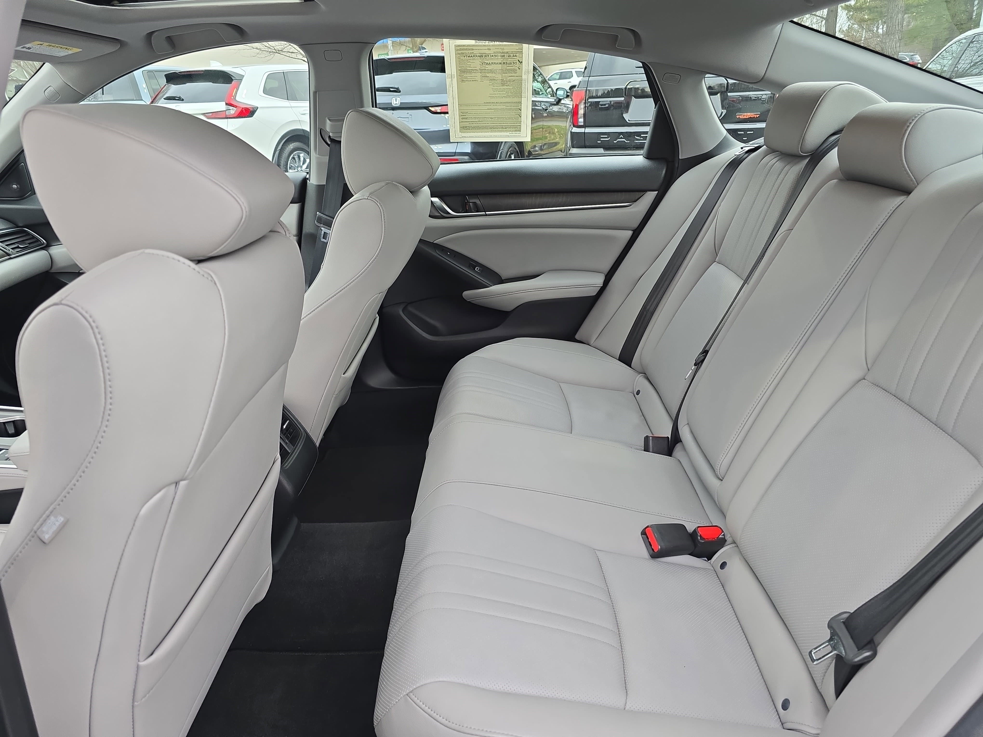 Used 2020 Honda Accord Touring image 13