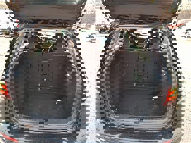 Used 2024 Volkswagen Taos SE image 18