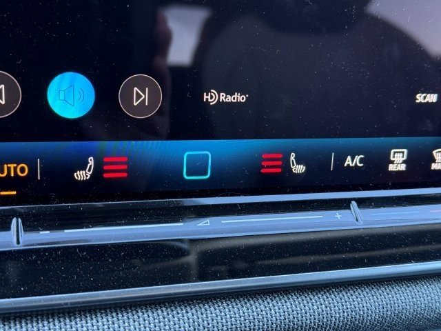 Certified 2025 Volkswagen Tiguan S image 25