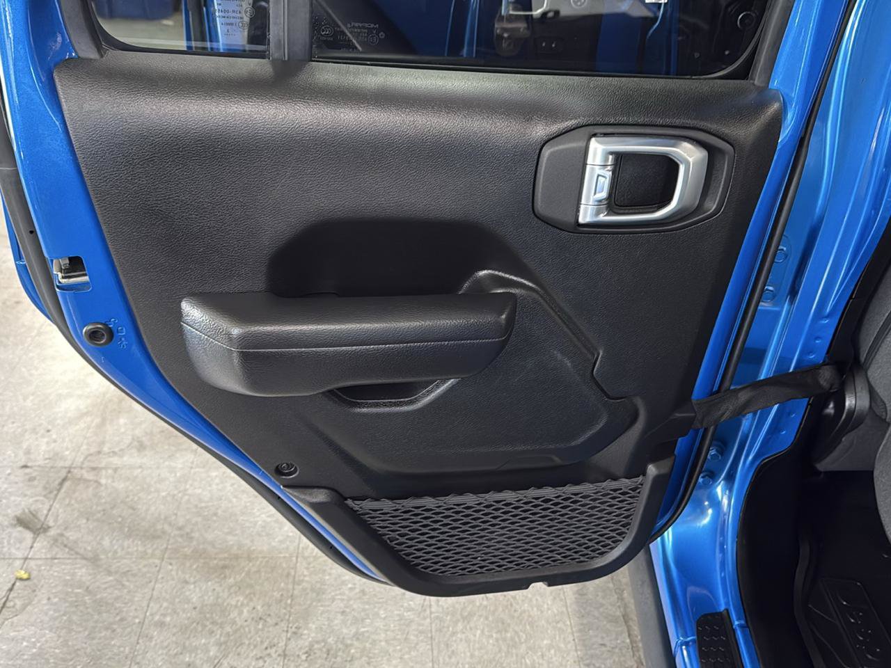 Used 2024 Jeep Wrangler Unlimited AWD/4WD image 42
