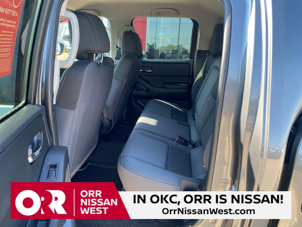 Used 2025 Nissan Frontier SV w/ SV Convenience Package image 17