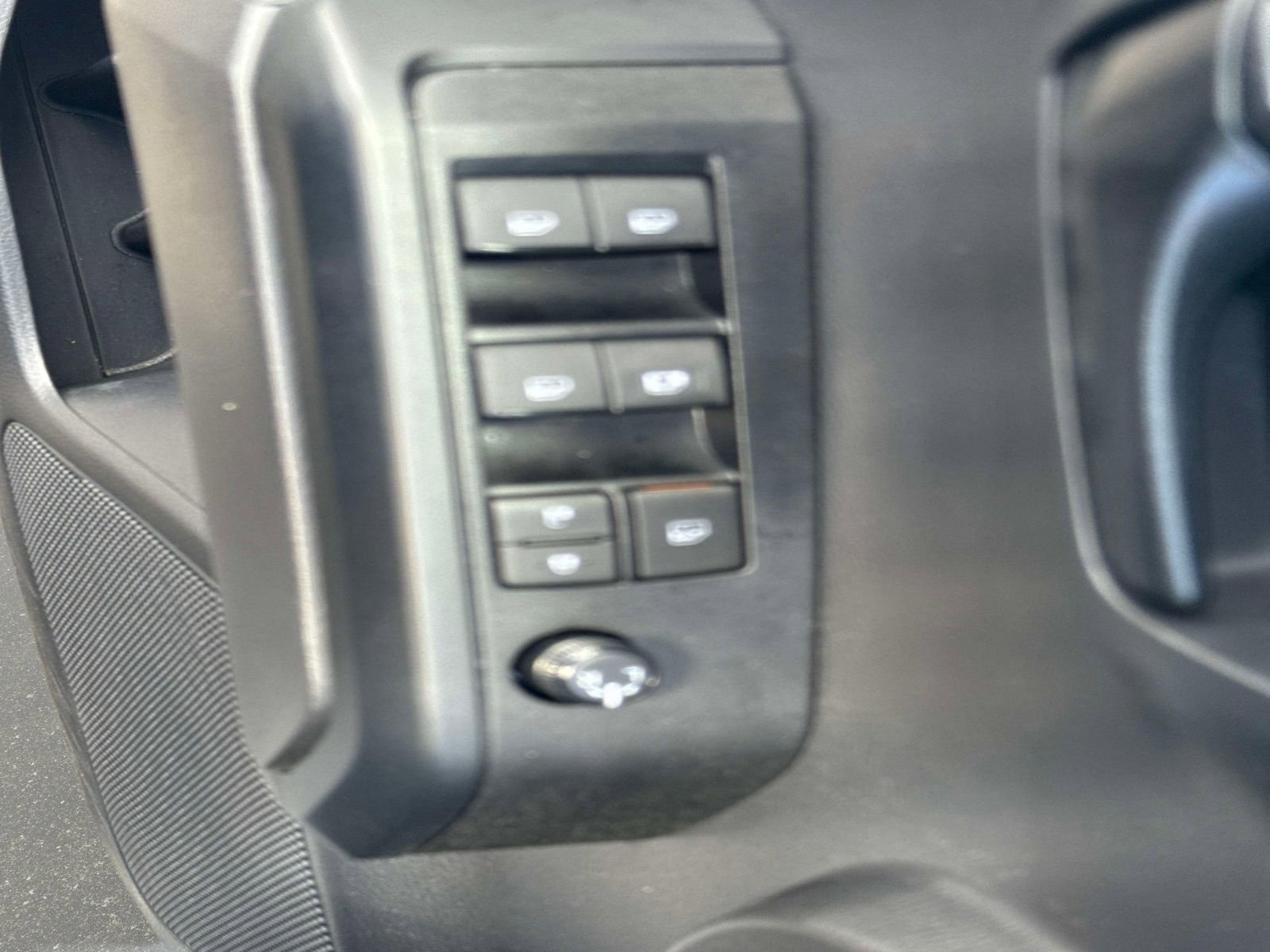 Used 2023 Toyota Tacoma SR image 16