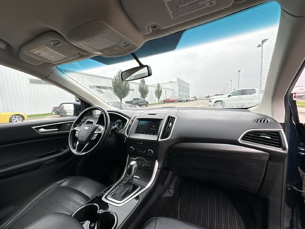 Used 2017 Ford Edge SEL w/ Equipment Group 201A AWD/4WD image 29