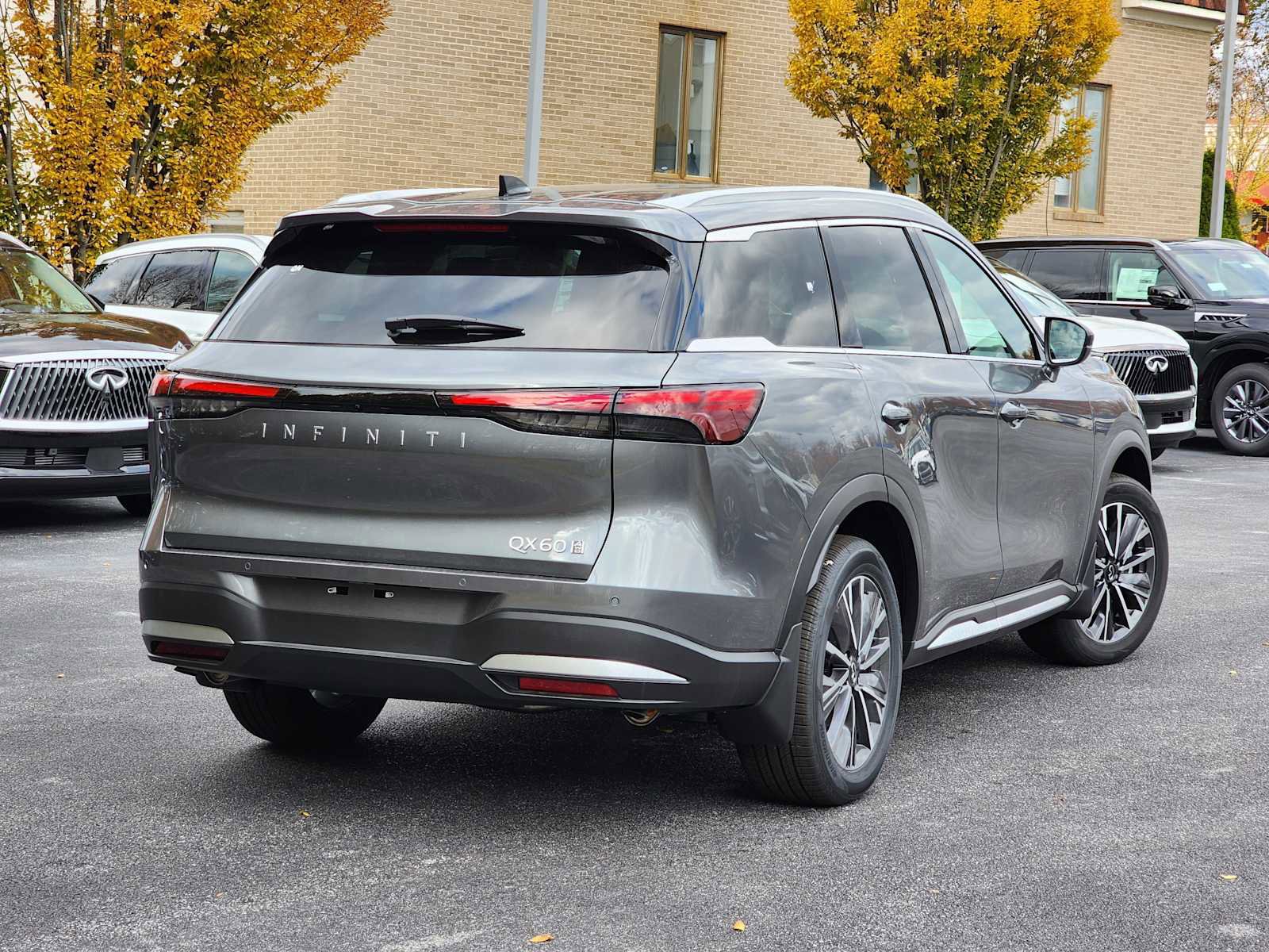 Used 2026 INFINITI QX60 Luxe w/ Cargo Package image 4