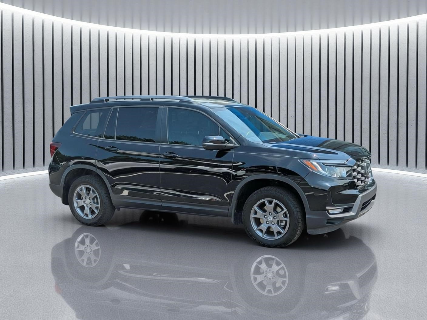 Certified 2024 Honda Passport TrailSport image 2