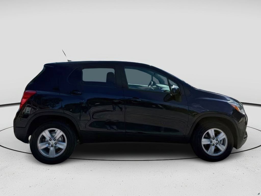 Used 2021 Chevrolet Trax LS w/ Tint and Cruise Package image 6