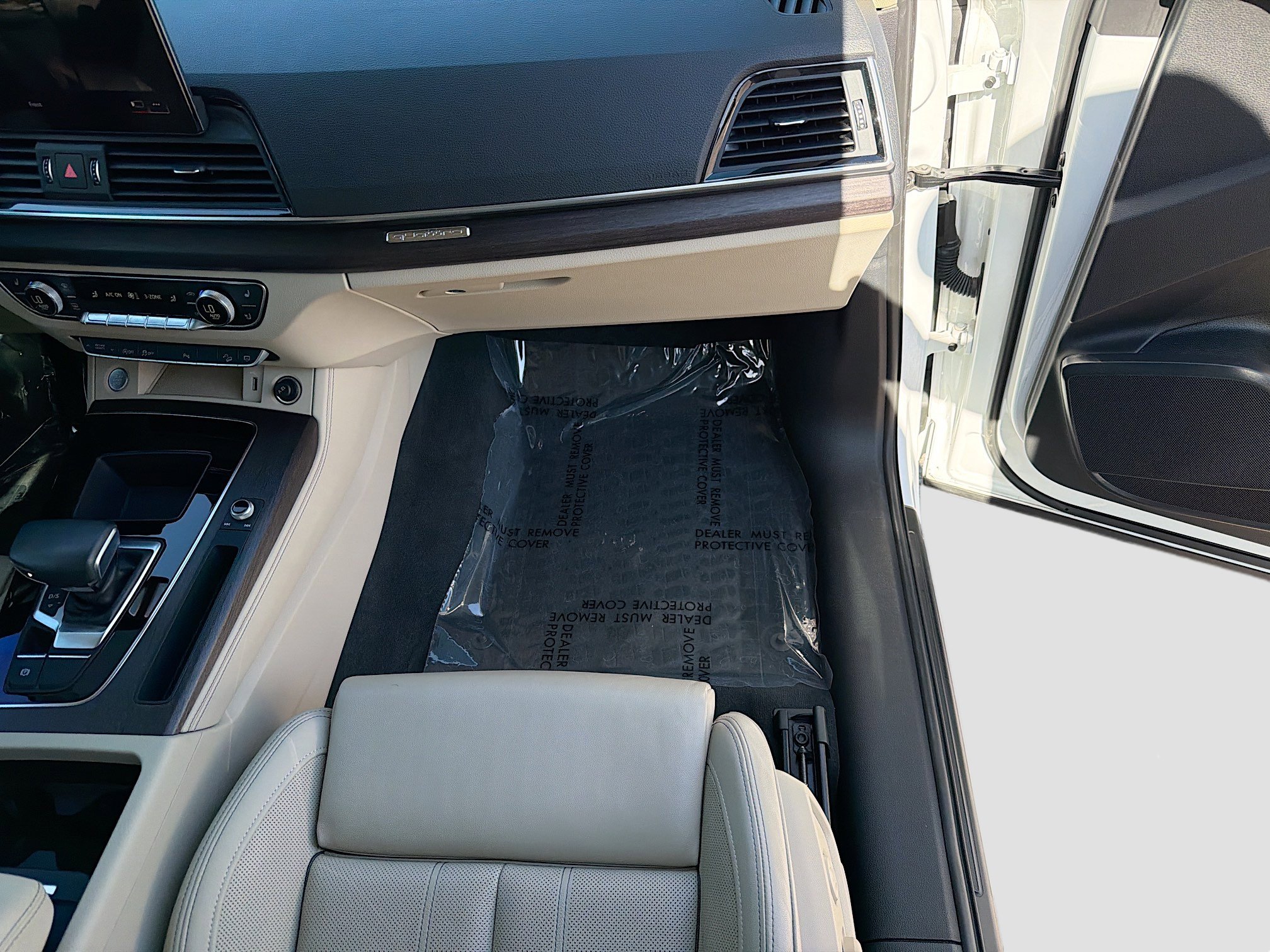 Used 2021 Audi Q5 Premium Plus w/ Premium Plus Package image 18