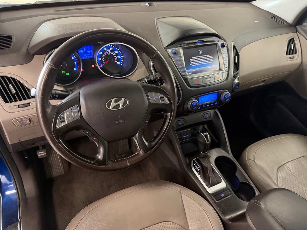 Used 2014 Hyundai Tucson Limited w/ Technology Package 02 FWD image 11