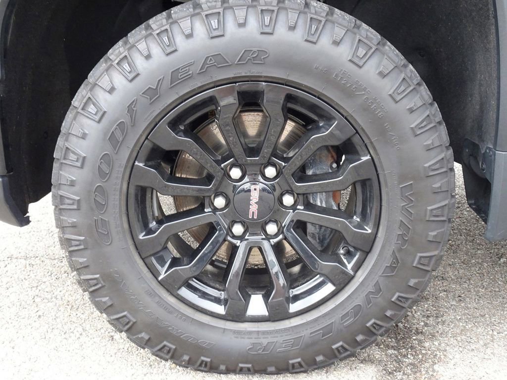 Used 2023 GMC Sierra 1500 AT4X image 29
