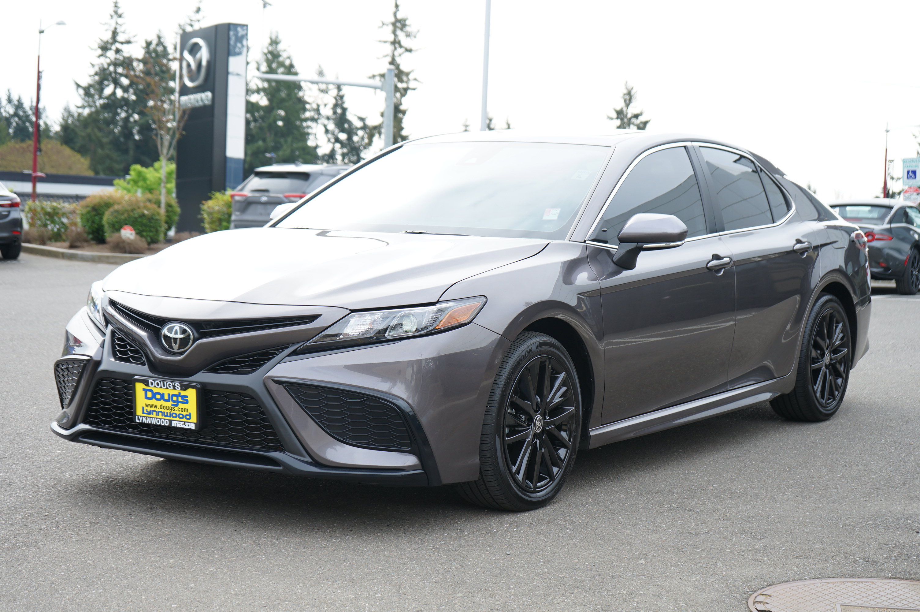 Used 2023 Toyota Camry SE AWD/4WD image 8