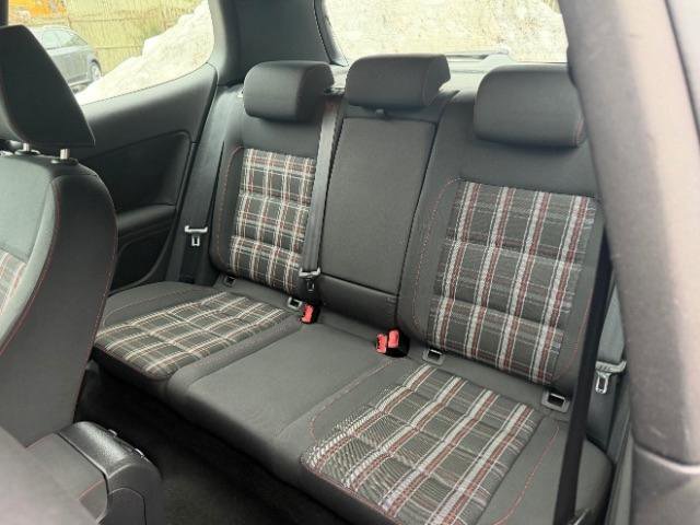 Used 2010 Volkswagen GTI 2-Door image 28