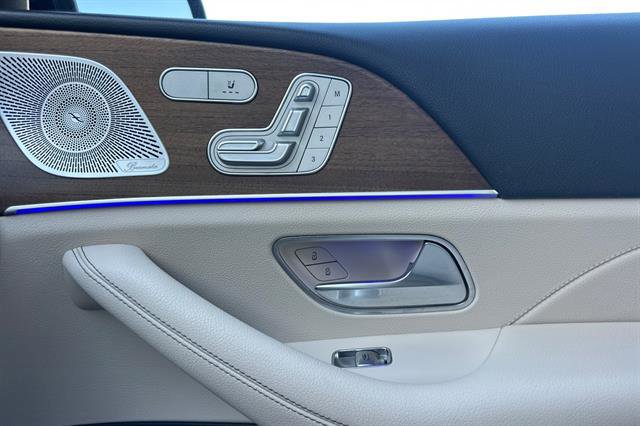 Used 2020 Mercedes-Benz GLS 450 4MATIC image 20