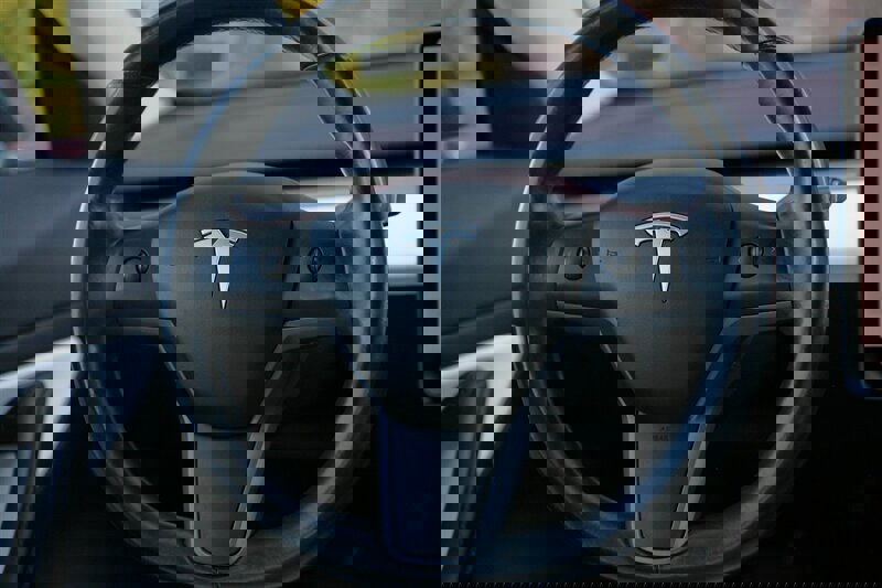 Used 2018 Tesla Model 3 Long Range image 17