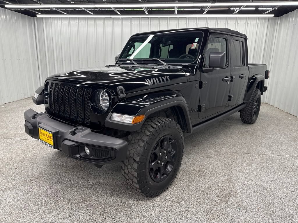 Used 2023 Jeep Gladiator Sport AWD/4WD image 3