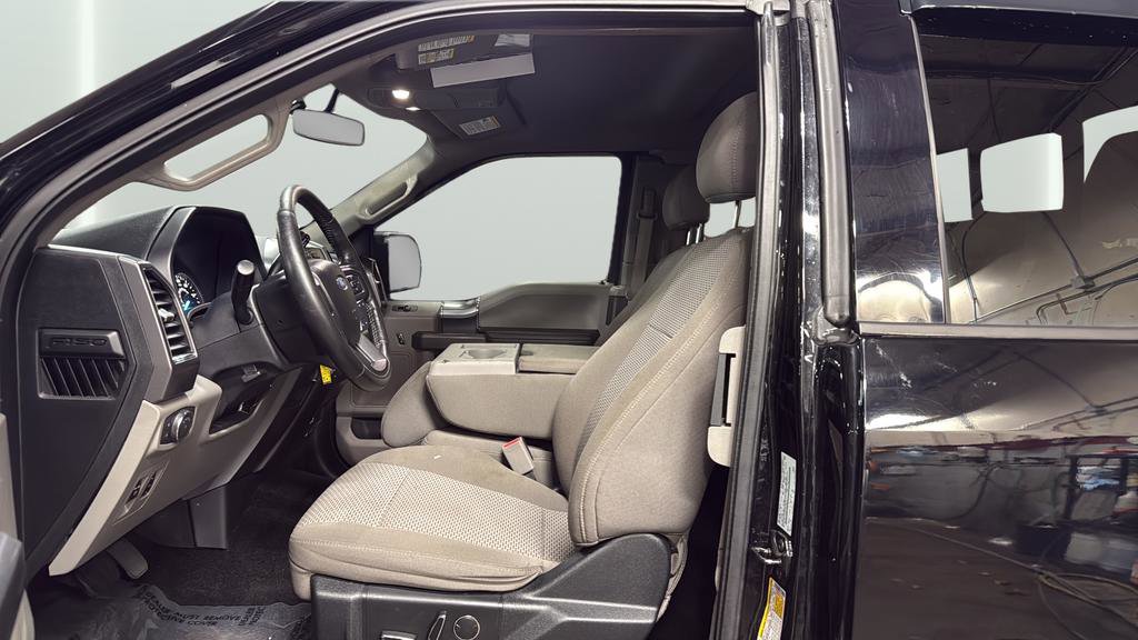 Used 2017 Ford F150 XLT w/ Equipment Group 302A Luxury image 21