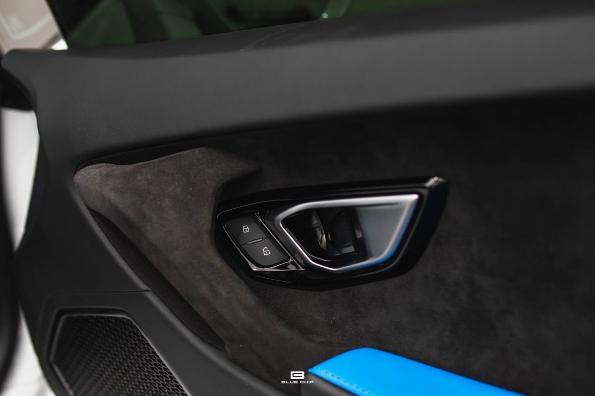 Used 2024 Lamborghini Huracan Tecnica image 39