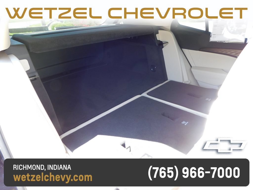 Used 2022 Buick Envision Avenir w/ Technology Package II FWD image 28