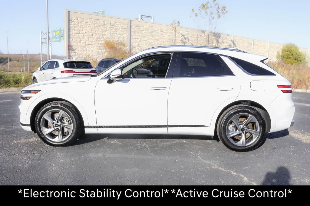 Used 2026 Genesis GV70 2.5T Select image 9