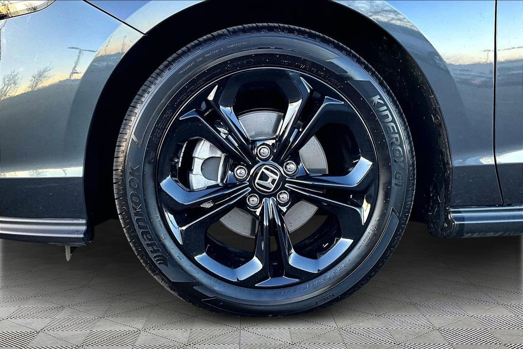 Used 2025 Honda Accord SE image 24