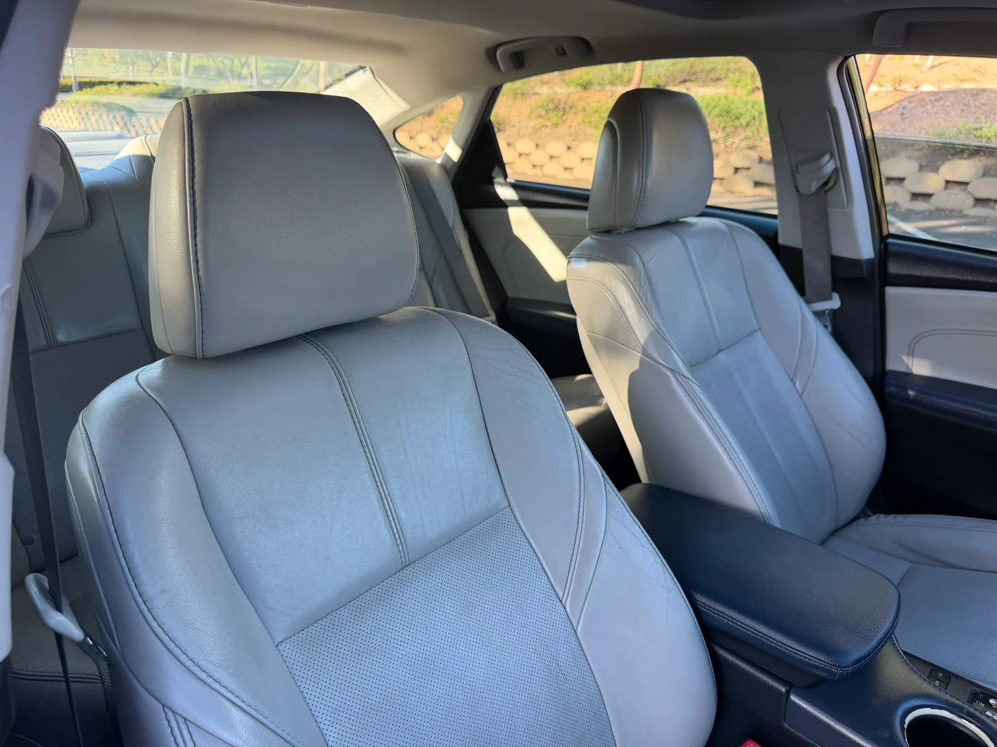 Used 2013 Toyota Avalon Limited FWD image 21