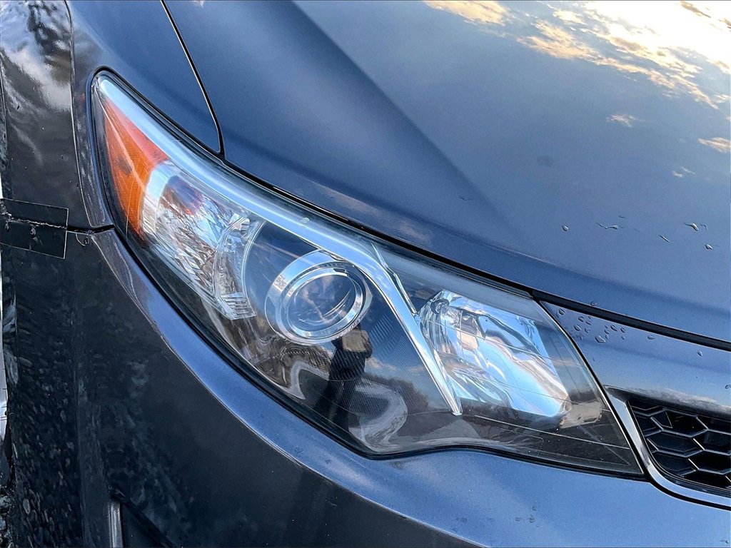 Used 2014 Toyota Camry SE image 23