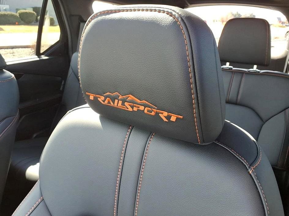 Used 2025 Honda Pilot TrailSport image 18